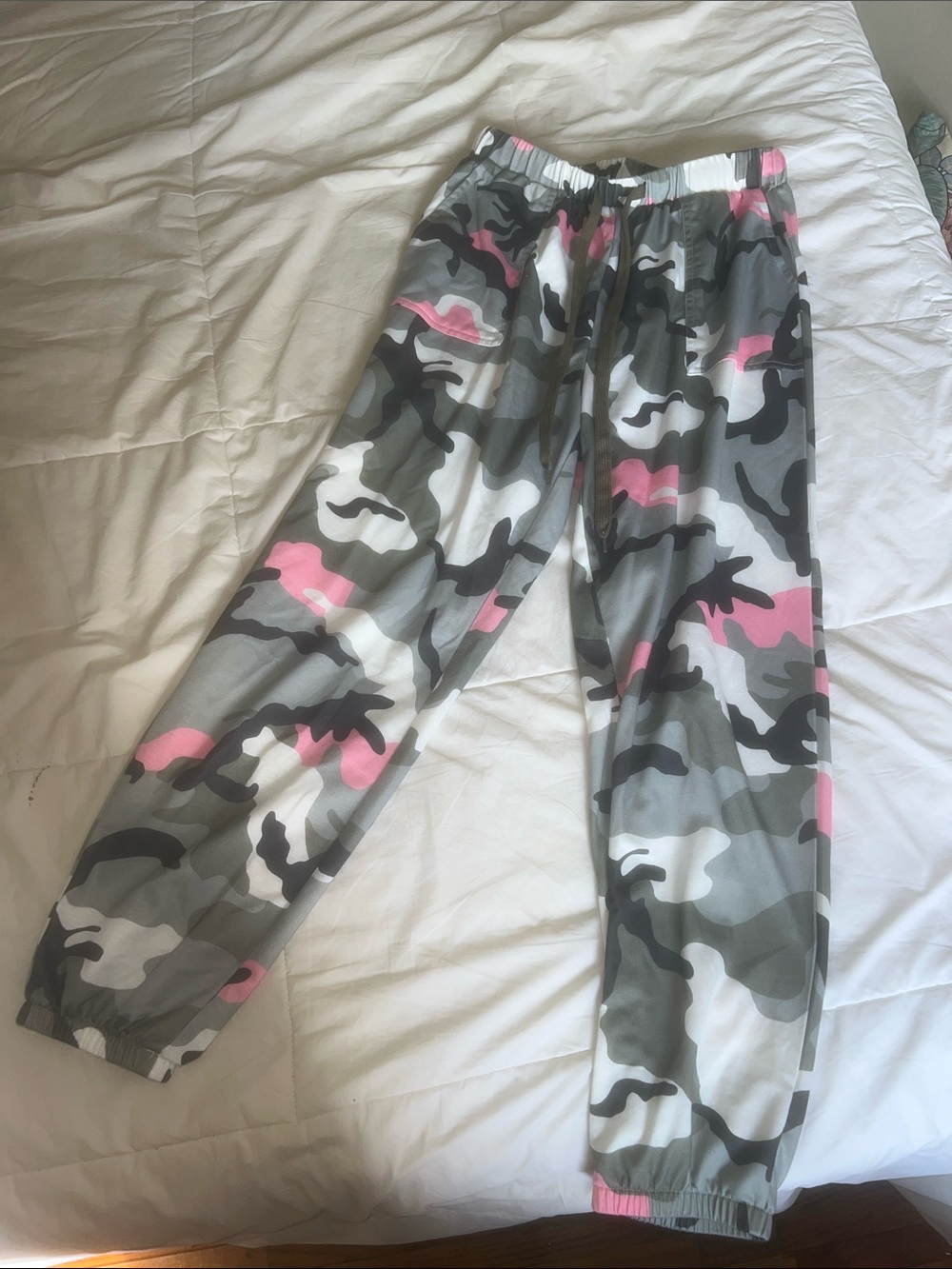 Fashion Nova Gray White Pink Camo Jogger Pants